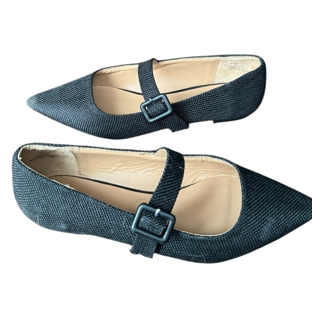 Journee Collection Karissa buckle pointed-toe Mary Jane flat SZ 6.5 Black fabric